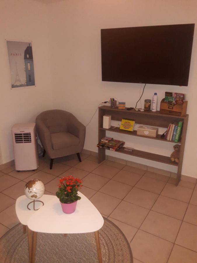 Drissia&Othman Cote Cite Apartment Carcassonne Exterior photo